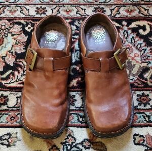 womens 7.5 brown leather mules